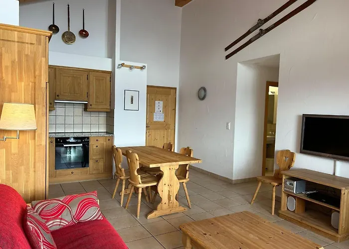 Apartament Pleasant With Balcony *