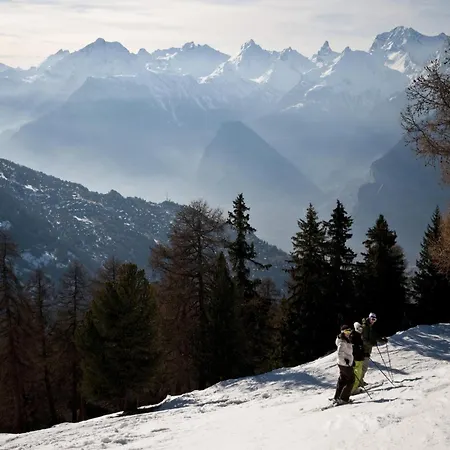Pleasant With Balcony *