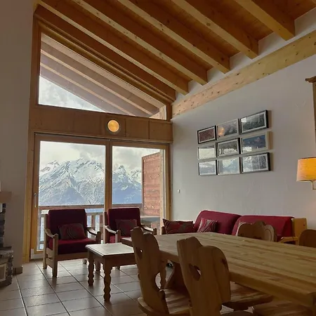 דירה Pleasant With Balcony *