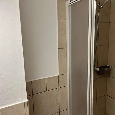 Pleasant With Balcony * ויסונה